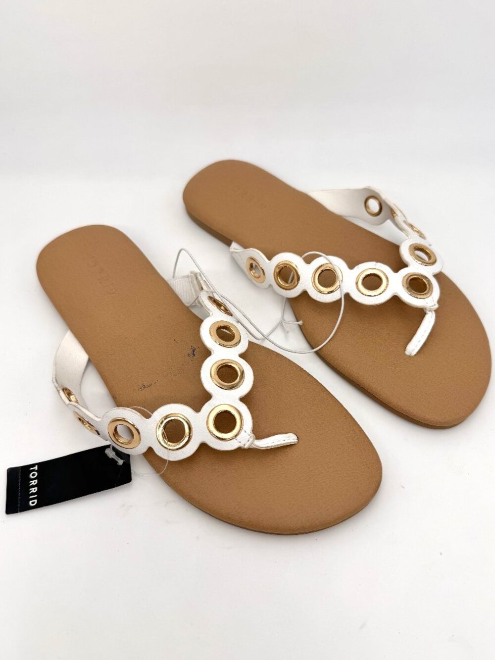 New Torrid White & Tan Grommet Flip Flops - Size 8WW